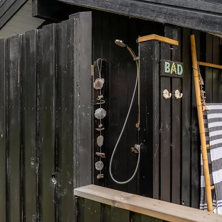 Nahuel - 1km From The Sea By Interhome בית נופש *